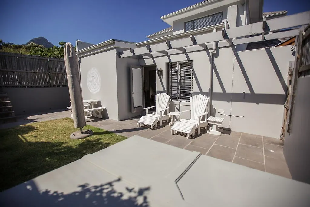 Chapman'S Peak Bed And Breakfast-1